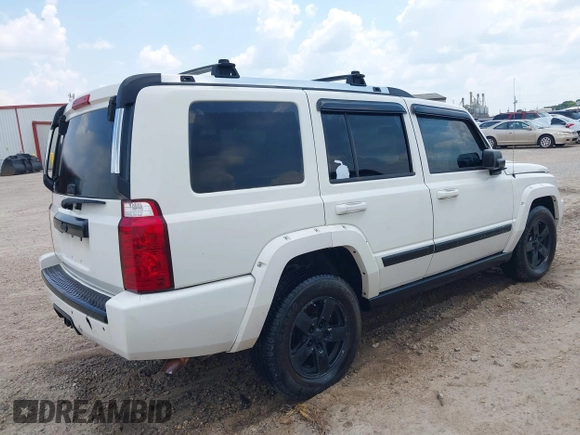 2008 Jeep Commander Limited z VIN 1J8HG58248C211318, wystawiony jako IAAI lot #42501353 z przebiegiem 215 049 mil mil oraz . Historia ofert i sprzedaży dostępna na DreamBid. Obrazek 4.