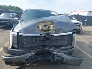 2023 Ford F-150 Lightning Pro с VIN 1FT6W1EVXPWG49668, выставлен на аукционе IAAI как лот 42269881 с пробегом 15 012 миль миль и . История ставок и продаж доступна на DreamBid. Изображение 12.