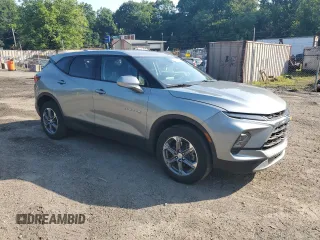 2024 Chevrolet Blazer LT with VIN 3GNKBCR45RS196086, listed as a Copart auction lot 61906455 with 32,564 mi miles and Salvage title. Bid and sale history available at DreamBid. Image 4.