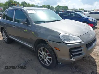 2008 Porsche Cayenne S z VIN WP1AB29P48LA44473, wystawiony jako IAAI lot #42273368 z przebiegiem 181 076 mil mil oraz . Historia ofert i sprzedaży dostępna na DreamBid. Obrazek 1.