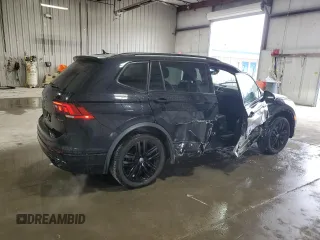 2022 Volkswagen Tiguan SE R-Line Black with VIN 3VV8B7AX6NM168877, listed as a Copart auction lot 47400525 with 21,601 mi miles and Salvage Title. Bid and sale history available at DreamBid. Image 3.