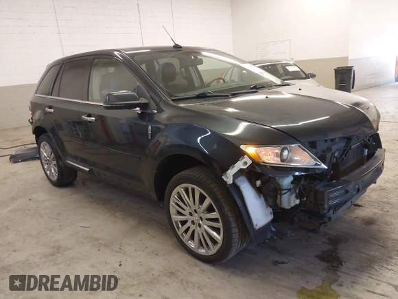 2013 Lincoln MKX with VIN 2LMDJ8JK2DBL18834, listed as a IAAI auction lot 41898580 with 147,543 mi miles and . Bid and sale history available at DreamBid. Image 1.