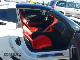 2015 Chevrolet Corvette Z06 3LZ with VIN 1G1YU2D64F5603779, listed as a IAAI auction lot 41347822 with 38,845 mi miles. Bid and sale history available at carsss.com. Image 5.