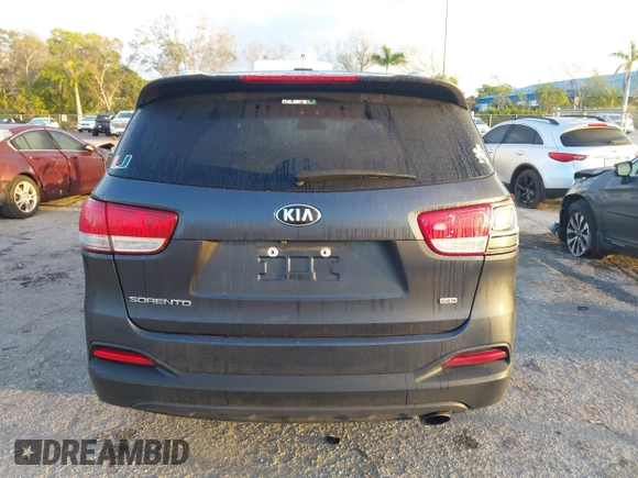 2018 Kia Sorento LX with VIN 5XYPG4A38JG400913, listed as a IAAI auction lot 41552120 with 94,637 mi miles. Bid and sale history available at carsss.com. Image 17.