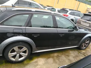 2013 Audi allroad A4 Premium z VIN WA19FAFL9DA220535, wystawiony jako IAAI lot #42367654 z przebiegiem 174 896 mil mil oraz . Historia ofert i sprzedaży dostępna na DreamBid. Obrazek 13.