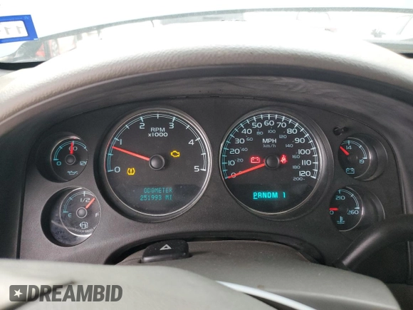 2009 GMC Sierra 2500HD SLT z VIN 1GTHK63609F152337, wystawiony jako Copart lot #45722975 z przebiegiem 251 993 mil mil oraz Szkoda całkowita • Salvage title. Historia ofert i sprzedaży dostępna na DreamBid. Obrazek 9.