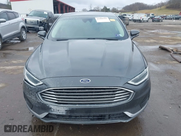 2019 Ford Fusion SEL with VIN 3FA6P0CD6KR141832, listed as a IAAI auction lot 41800102 with 142,282 mi miles and . Bid and sale history available at DreamBid. Image 13.