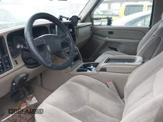 2006 Chevrolet Silverado 1500 LT1 with VIN 1GCEC19T66Z155432, listed as a IAAI auction lot 41557372 with 294,894 mi miles and . Bid and sale history available at DreamBid. Image 5.