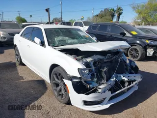 2022 Chrysler 300 Touring L with VIN 2C3CCADG9NH116354, listed as a IAAI auction lot 41753939 with 24,121 mi miles. Bid and sale history available at carsss.com. Image 6.