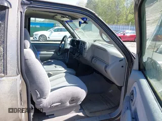 1998 Chevrolet Silverado 1500 with VIN 2GCEC19R7W1191255, listed as a IAAI auction lot 41993017 with 175,742 mi miles and . Bid and sale history available at DreamBid. Image 5.