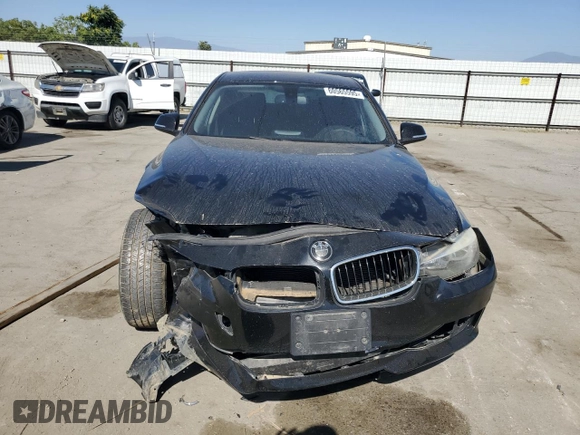 2014 BMW 3 Series 328i with VIN WBA3C1C5XEK106904, listed as a Copart auction lot 60565595 with 91,576 mi miles and Salvage title. Bid and sale history available at DreamBid. Image 5.