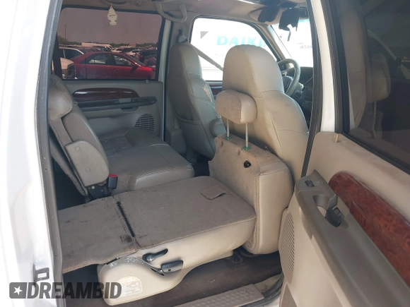 2001 Ford Excursion Limited z VIN 1FMNU43S41EC14679, wystawiony jako IAAI lot #41985236 z przebiegiem 293 535 mil mil oraz . Historia ofert i sprzedaży dostępna na DreamBid. Obrazek 8.