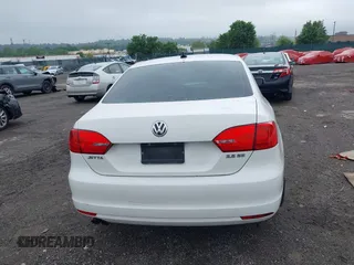 2012 Volkswagen Jetta SE with VIN 3VWDP7AJ8CM396562, listed as a IAAI auction lot 42523926 with Not provided miles and . Bid and sale history available at DreamBid. Image 17.