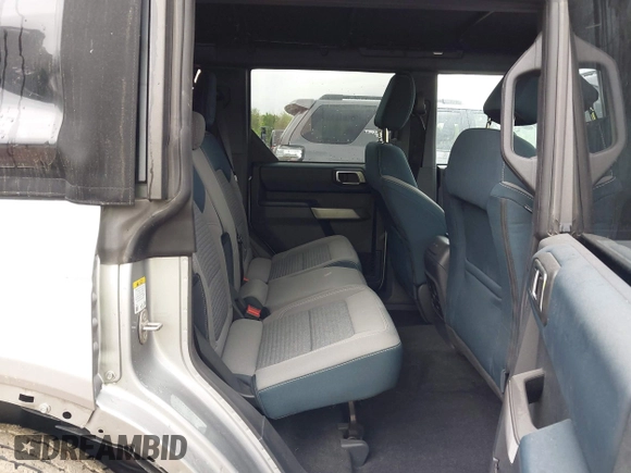 2022 Ford Bronco with VIN 1FMDE5DH0NLA98903, listed as a IAAI auction lot 42055569 with 39,893 mi miles and . Bid and sale history available at DreamBid. Image 8.