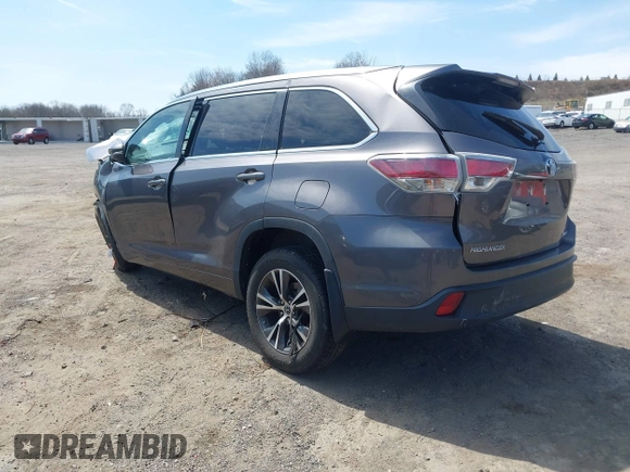 2016 Toyota Highlander XLE z VIN 5TDJKRFH8GS231543, wystawiony jako IAAI lot #42071117 z przebiegiem Nie podano mil oraz . Historia ofert i sprzedaży dostępna na DreamBid. Obrazek 3.