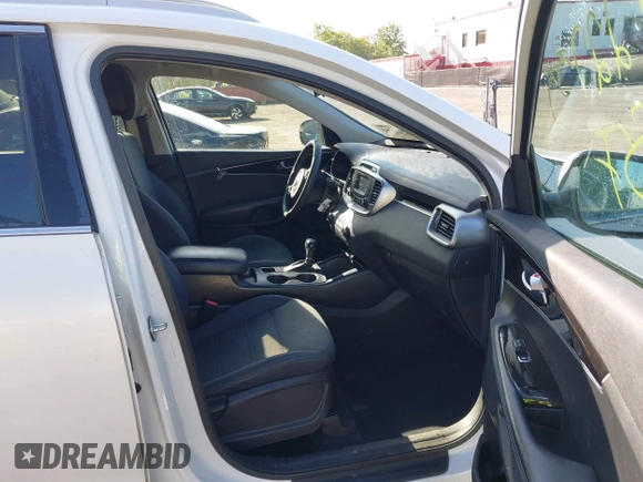 2017 Kia Sorento LX with VIN 5XYPGDA54HG187891, listed as a IAAI auction lot 42122755 with 143,131 mi miles and . Bid and sale history available at carsss.com. Image 5.