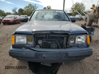 1986 Mercedes-Benz 300 E with VIN WDBEA30D4GA160943, listed as a Copart auction lot 74997584 with 81,982 mi miles and Salvage Title. Bid and sale history available at DreamBid. Image 5.