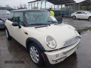 2004 MINI Hardtop with VIN WMWRC33434TJ60941, listed as a IAAI auction lot 39078161 with 143,107 mi miles and . Bid and sale history available at DreamBid. Image 1.