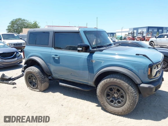 2021 Ford Bronco z VIN 1FMDE5CP5MLA98340, wystawiony jako IAAI lot #42064998 z przebiegiem 38 569 mil mil oraz . Historia ofert i sprzedaży dostępna na DreamBid. Obrazek 14.