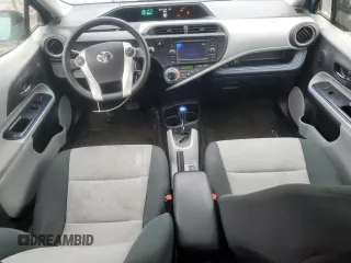 2012 Toyota Prius One z VIN JTDKDTB37C1028429, wystawiony jako Copart lot #61164185 z przebiegiem 200 241 mil mil oraz Szkoda całkowita • Salvage title. Historia ofert i sprzedaży dostępna na DreamBid. Obrazek 8.