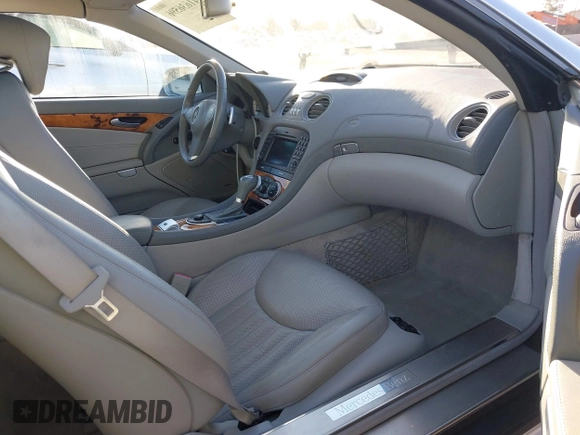 2012 Mercedes-Benz SL 550 z VIN WDBSK7BA1CF169123, wystawiony jako IAAI lot #41636596 z przebiegiem 137 329 mil mil oraz . Historia ofert i sprzedaży dostępna na DreamBid. Obrazek 5.