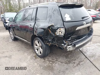 2013 Toyota Highlander Limited with VIN 5TDDK3EH2DS232226, listed as a IAAI auction lot 41553214 with 149,838 mi miles and . Bid and sale history available at DreamBid. Image 3.