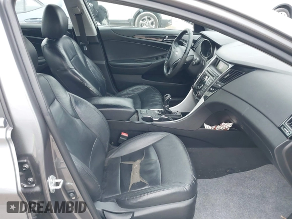 2011 Hyundai Sonata SE with VIN 5NPEC4AC4BH268438, listed as a IAAI auction lot 41588949 with 164,339 mi miles. Bid and sale history available at carsss.com. Image 5.