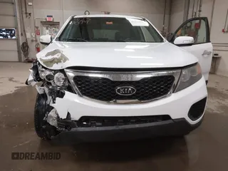 2011 Kia Sorento LX with VIN 5XYKTCA14BG007524, listed as a IAAI auction lot 41251094 with 150,053 mi miles. Bid and sale history available at carsss.com. Image 18.