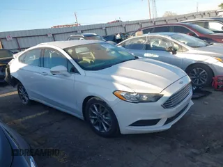 2017 Ford Fusion SE with VIN 3FA6P0H71HR388140, listed as a IAAI auction lot 41823597 with 160,000 mi miles. Bid and sale history available at carsss.com. Image 1.