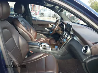 2016 Mercedes-Benz GLC 300 z VIN WDC0G4JB8GF084119, wystawiony jako IAAI lot #42250503 z przebiegiem 137 352 mil mil oraz . Historia ofert i sprzedaży dostępna na DreamBid. Obrazek 5.
