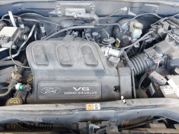 2002 Ford Escape XLT with VIN 1FMCU031X2KA37050, listed as a IAAI auction lot 42024674 with 199,249 mi miles and . Bid and sale history available at DreamBid. Image 10.