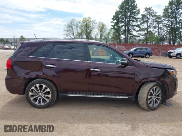 2015 Kia Sorento SX Limited with VIN 5XYKW4A72FG555027, listed as a IAAI auction lot 41884409 with 107,070 mi miles. Bid and sale history available at carsss.com. Image 13.