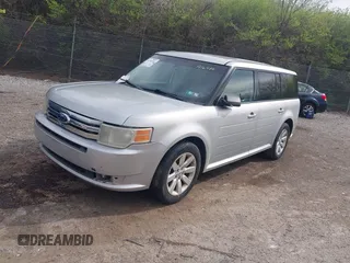 2009 Ford Flex SE with VIN 2FMDK51C09BA16935, listed as a IAAI auction lot 41966261 with 205,987 mi miles. Bid and sale history available at carsss.com. Image 2.
