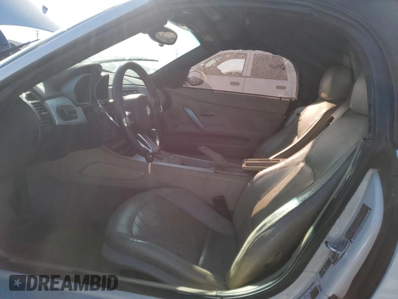 2006 BMW Z4 3.0si with VIN 4USBU53536LX01280, listed as a Copart auction lot 41699875 with 136,166 mi miles and Clean title. Bid and sale history available at DreamBid. Image 7.