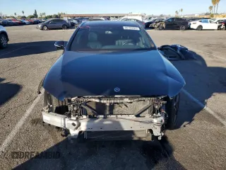 2019 Mercedes-Benz E 450 with VIN WDDZH6JB2KA528466, listed as a Copart auction lot 86706824 with 25,922 mi miles and Salvage Title. Bid and sale history available at DreamBid. Image 5.