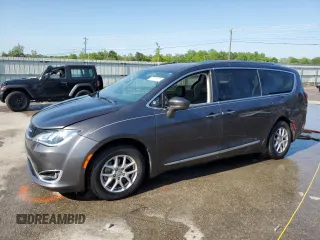 2020 Chrysler Pacifica Touring L z VIN 2C4RC1BG0LR128134, wystawiony jako Copart lot #53371455 z przebiegiem 82 489 mil mil oraz Szkoda całkowita • Salvage title. Historia ofert i sprzedaży dostępna na DreamBid. Obrazek 1.