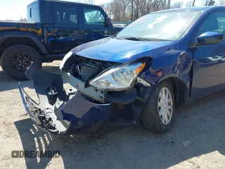 2019 Nissan Versa SV z VIN 3N1CN7AP2KL842799, wystawiony jako IAAI lot #42051006 z przebiegiem 123 075 mil mil oraz . Historia ofert i sprzedaży dostępna na DreamBid. Obrazek 6.