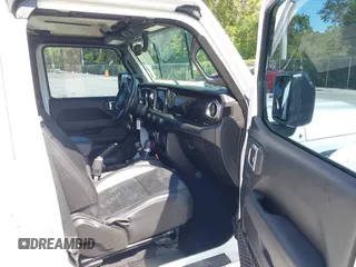 2020 Jeep Wrangler Unlimited Sahara с VIN 1C4HJXEN1LW104950, выставлен на аукционе IAAI как лот 42278650 с пробегом 40 638 миль миль и . История ставок и продаж доступна на DreamBid. Изображение 5.