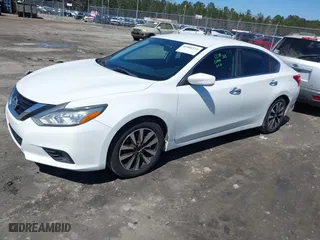2018 Nissan Altima 2.5 SR with VIN 1N4AL3AP3JC134886, listed as a IAAI auction lot 41806510 with 171,653 mi miles. Bid and sale history available at carsss.com. Image 17.