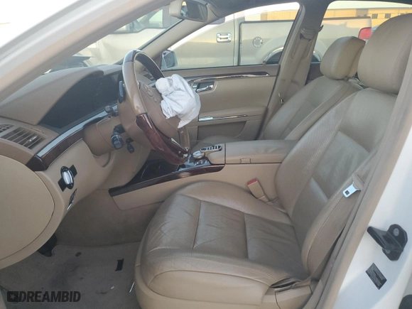 2010 Mercedes-Benz S-Class S 550 with VIN WDDNG7BB7AA340000, listed as a Copart auction lot 42230095 with 0 mi miles and Salvage Title. Bid and sale history available at carsss.com. Image 7.