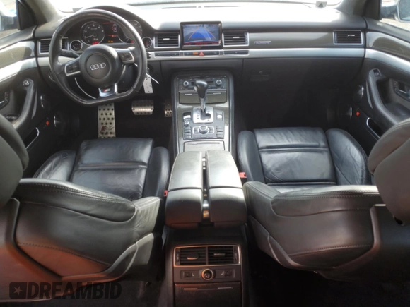 2008 Audi S8 z VIN WAUPN94E28N003150, wystawiony jako Copart lot #78130114 z przebiegiem 126 063 mil mil oraz Szkoda całkowita • Salvage title. Historia ofert i sprzedaży dostępna na DreamBid. Obrazek 8.