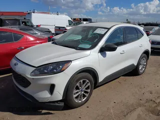 2022 Ford Escape SE with VIN 1FMCU9G64NUA60729, listed as a IAAI auction lot 41983647 with 210,119 mi miles and . Bid and sale history available at carsss.com. Image 17.