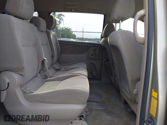 2005 Toyota Sienna CE with VIN 5TDZA23C65S226571, listed as a IAAI auction lot 41964558 with 111,827 mi miles. Bid and sale history available at carsss.com. Image 8.