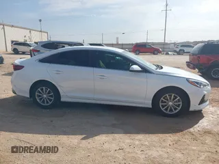 2018 Hyundai Sonata SE z VIN 5NPE24AF0JH704634, wystawiony jako IAAI lot #42250872 z przebiegiem 47 333 mil mil oraz . Historia ofert i sprzedaży dostępna na DreamBid. Obrazek 13.