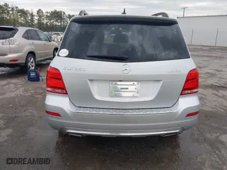 2014 Mercedes-Benz GLK-Class GLK 350 with VIN WDCGG8JB3EG268686, listed as a IAAI auction lot 42010890 with 134,085 mi miles. Bid and sale history available at carsss.com. Image 16.