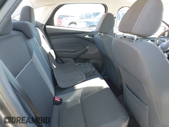 2014 Ford Focus SE with VIN 1FADP3F28EL230114, listed as a IAAI auction lot 41016783 with 66,060 mi miles. Bid and sale history available at carsss.com. Image 8.