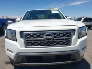 2022 Nissan Frontier S z VIN 1N6ED1CLXNN695990, wystawiony jako IAAI lot #42114263 z przebiegiem 14 773 mil mil oraz . Historia ofert i sprzedaży dostępna na DreamBid. Obrazek 12.