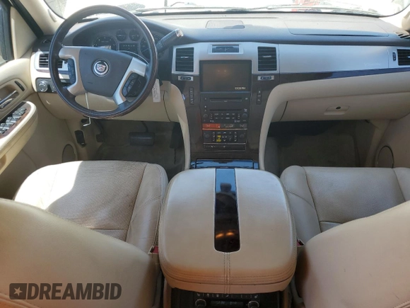 2008 Cadillac Escalade z VIN 1GYFK63808R199707, wystawiony jako Copart lot #52154015 z przebiegiem 189 864 mil mil oraz Szkoda całkowita • Salvage title. Historia ofert i sprzedaży dostępna na DreamBid. Obrazek 8.