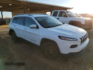 2016 Jeep Cherokee Altitude with VIN 1C4PJLCS4GW238385, listed as a Copart auction lot 48205115 with 118,908 mi miles and Salvage Title. Bid and sale history available at carsss.com. Image 4.