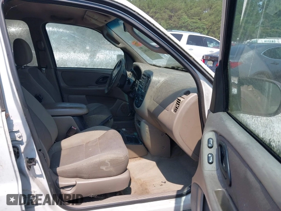 2002 Ford Escape XLT Choice with VIN 1FMYU03122KE08742, listed as a IAAI auction lot 42363962 with 299,455 mi miles and . Bid and sale history available at DreamBid. Image 5.